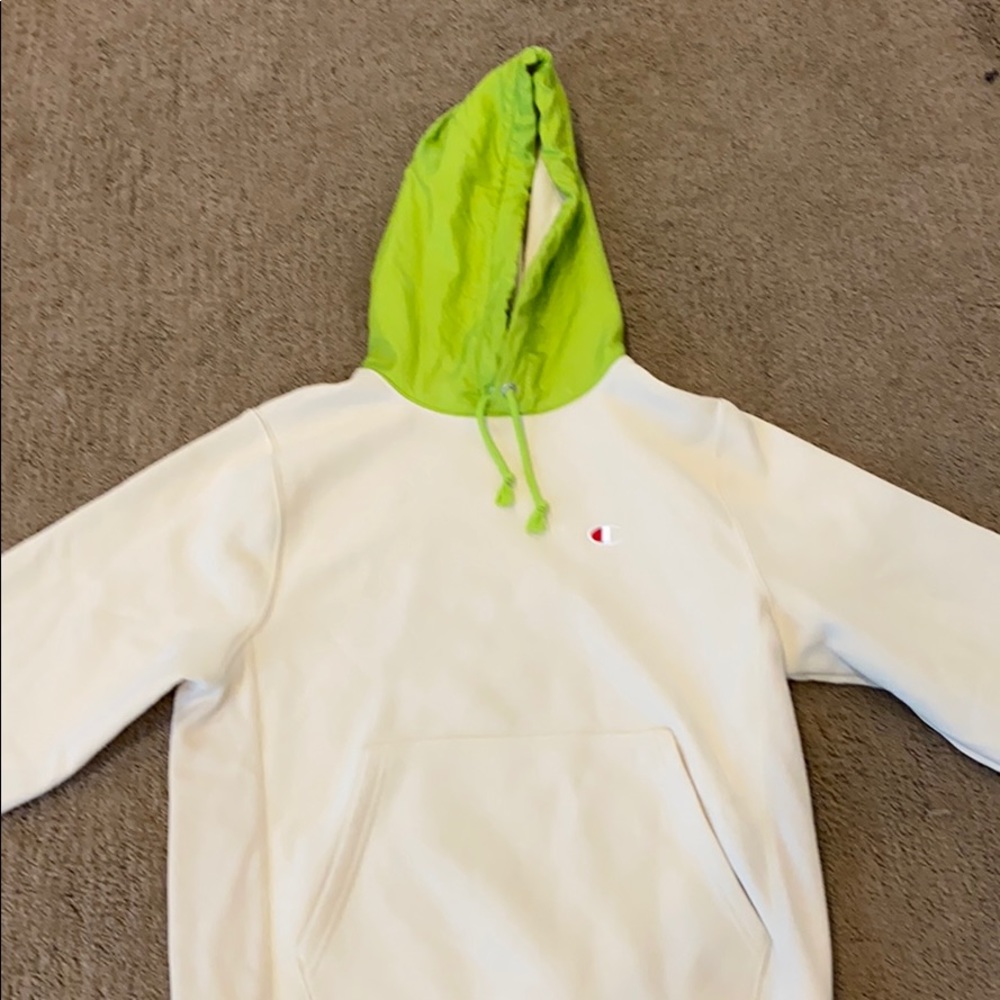 NWT Urban Outfitters Champion Hoodie